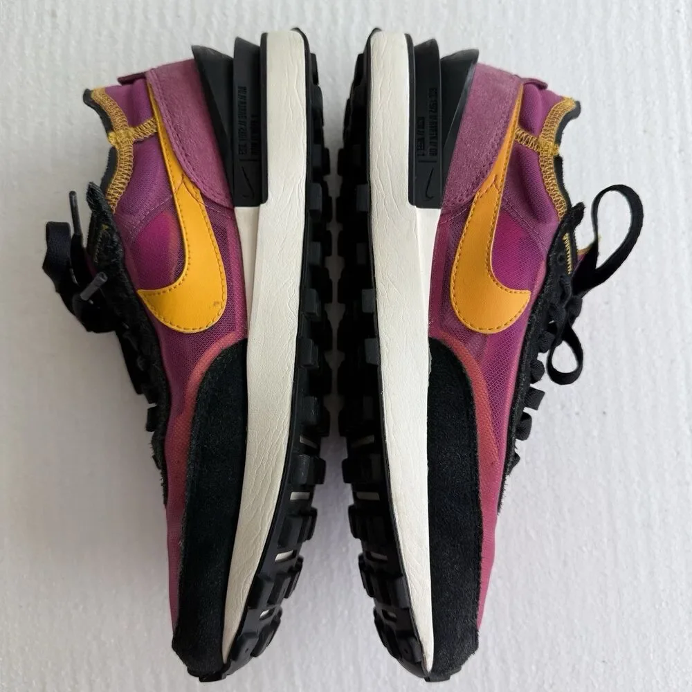 Size 8.5 - Nike Waffle One Active Fuchsia University Gold Black DC2533-600 - Picture 3 of 9